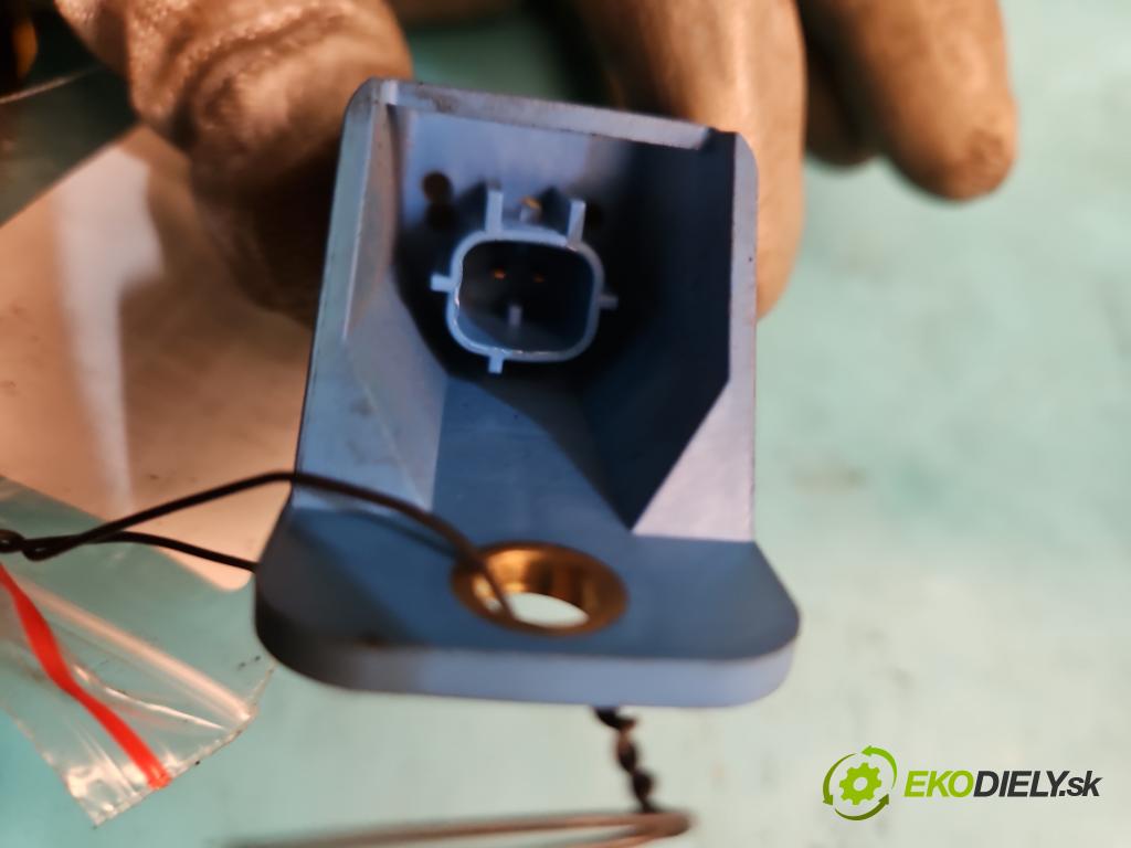 Vw Polo IV 9N 2001-2009 1.4 TDI 75 HP manual 55 kW 1422 cm3 3- snímač šokovat: 6Q0909606D (Snímače nárazu)