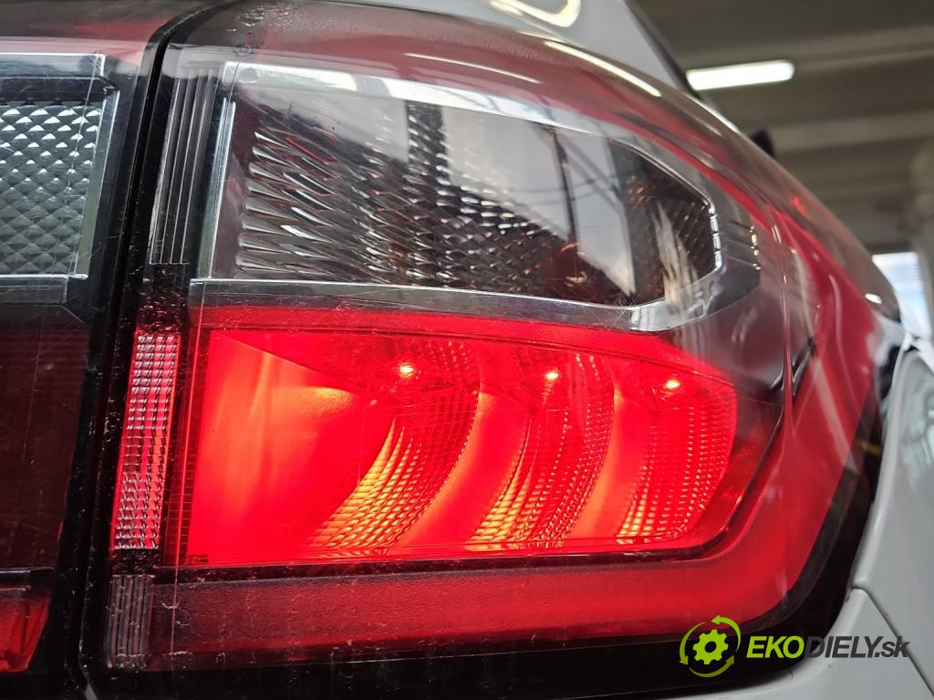 Ford Escape III 12-19 1.5 ECOBOOST: 182KM automatic 134 kW 1498 cm3 5- svetlo / reflektor zadné pravé  (Kľučka dverí ostatné)