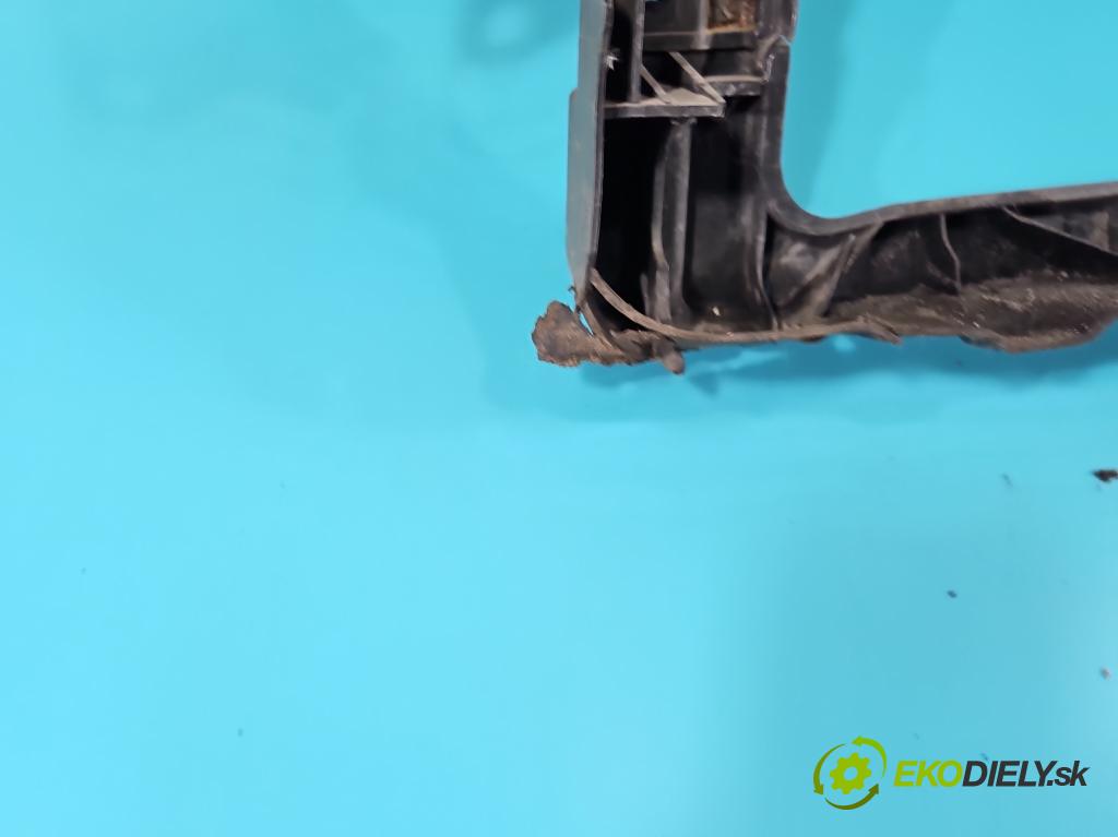 Vw Polo IV 9N 2001-2009 1.4 TDI 75 hp manual 55 kW 1422 cm3 3- stěna přední  (Výztuhy přední)