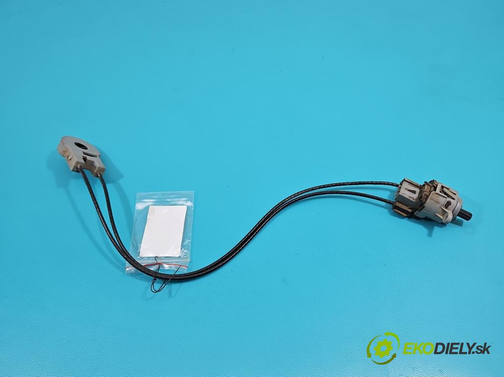 Ford Transit connect 1.8 TDCI 90 HP manual 66 kW 1753 cm3 5- panel kúrenia 2M51-11503-AA