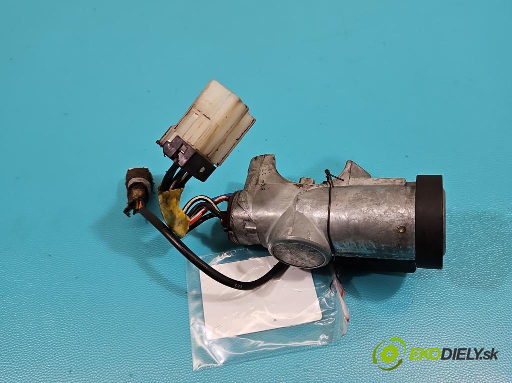 Nissan Almera N15 1995-2000 1.4 16V 75 HP manual 55 kW 1392 cm3 3- Spínačka  (Spínacie skrinky a kľúče)