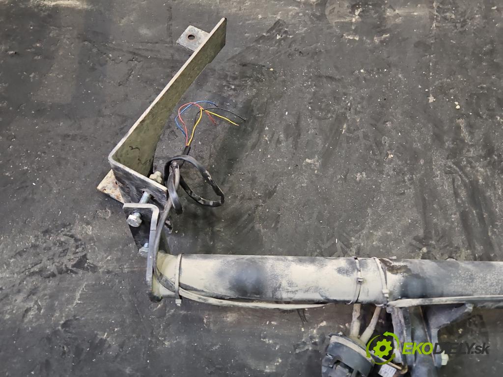 Opel Combo C 2001-2011 1.7 CDTI 101 hp manual 74 kW 1686 cm3 5- oko tažné  (Tažná zařízení)