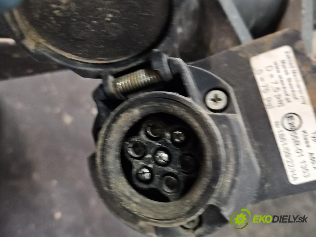 Opel Combo C 2001-2011 1.7 CDTI 101 hp manual 74 kW 1686 cm3 5- oko tažné  (Tažná zařízení)