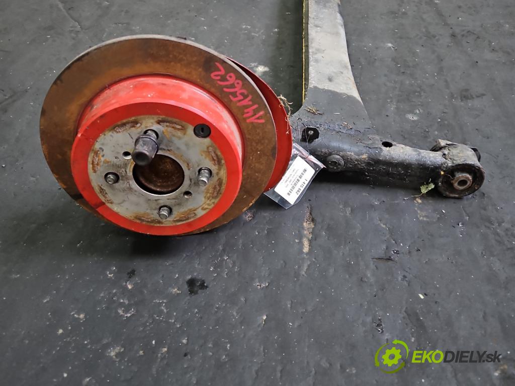 Toyota Yaris I 1999-2005 1.3 16V 87 hp manual 64 kW 1298 cm3 3- zadní výztuha  (Výztuhy zadní)