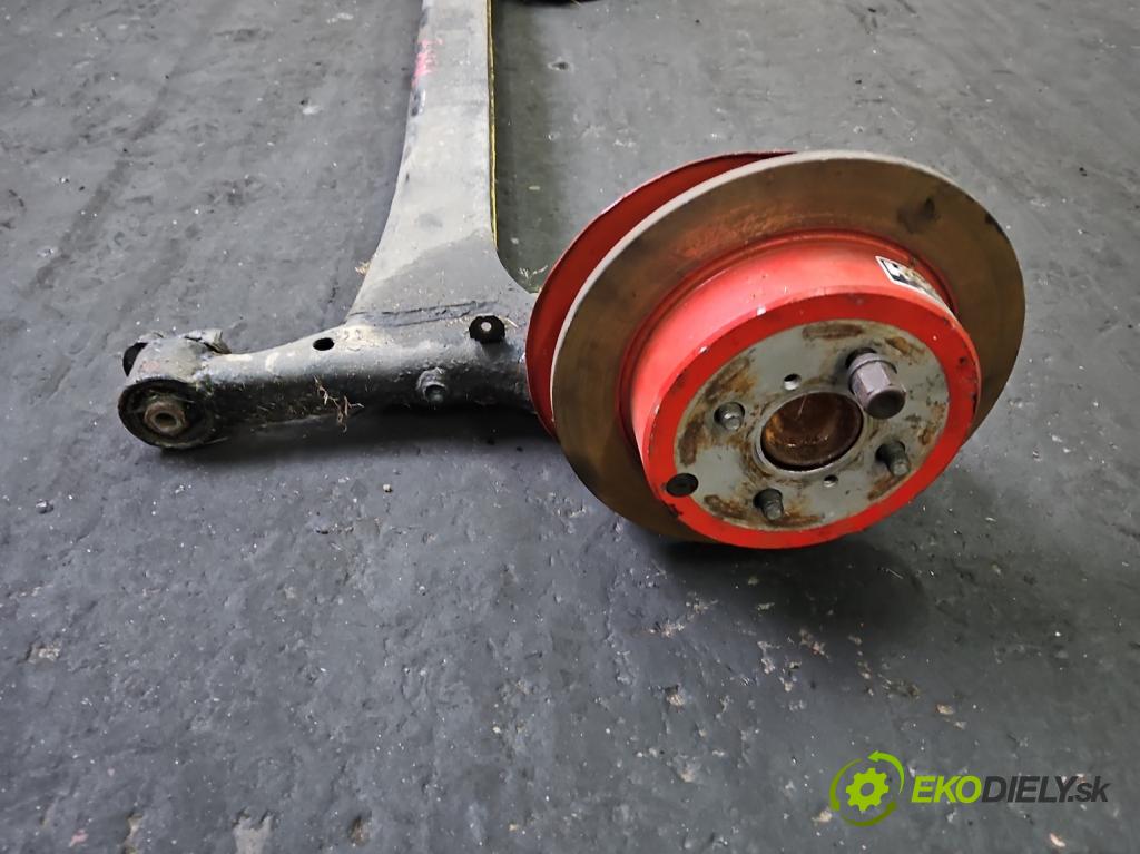 Toyota Yaris I 1999-2005 1.3 16V 87 hp manual 64 kW 1298 cm3 3- zadní výztuha  (Výztuhy zadní)