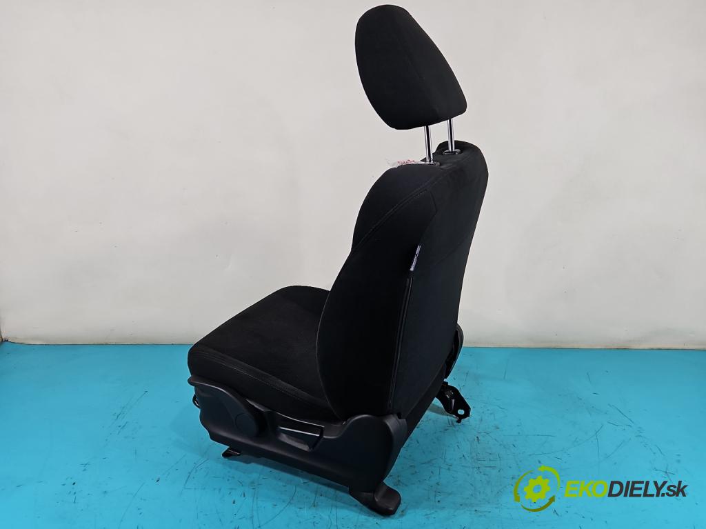 Subaru Impreza III GH 2007-2012 1.5 boxer 107 HP manual 79 kW 1498 cm3 5- Sedačka ľavý  (Sedačky, sedadlá)