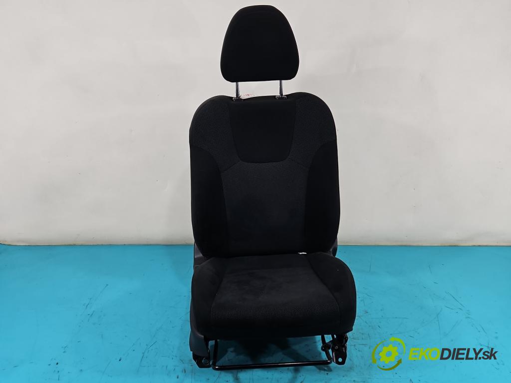 Subaru Impreza III GH 2007-2012 1.5 boxer 107 HP manual 79 kW 1498 cm3 5- Sedačka pravý  (Sedačky, sedadlá)