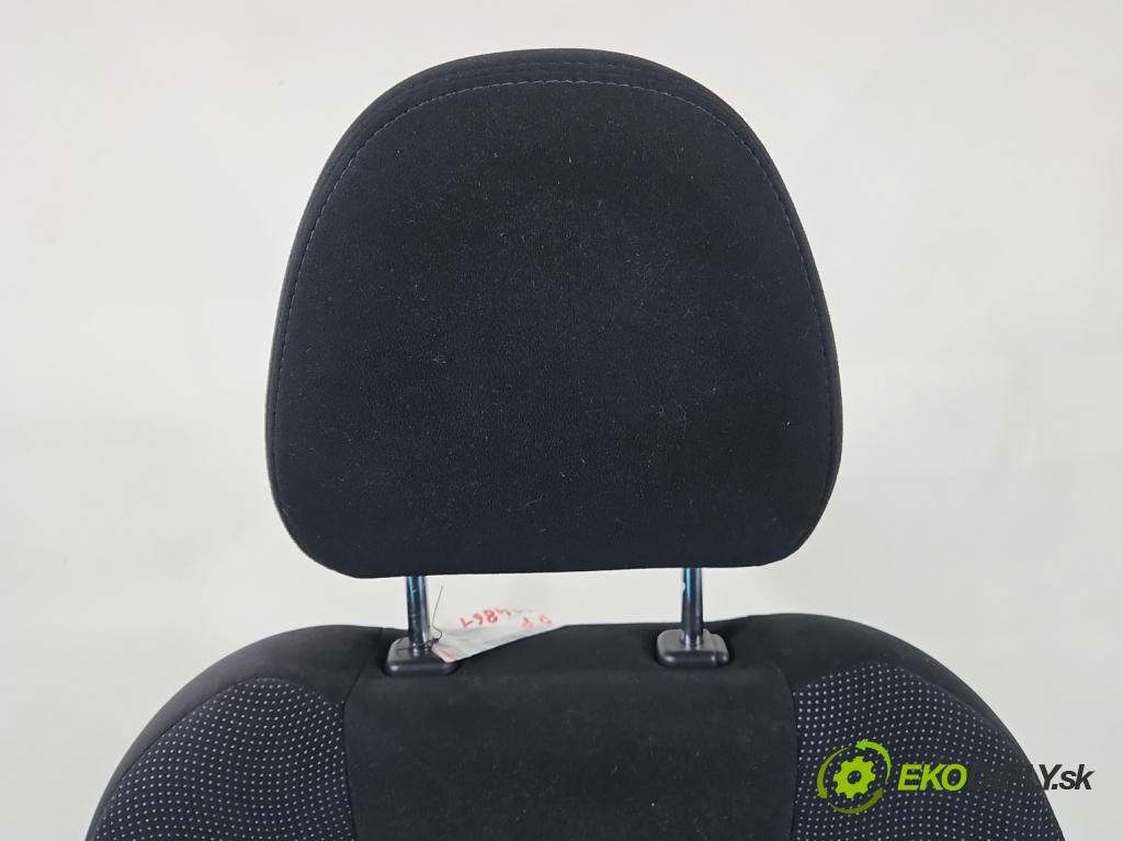 Subaru Impreza III GH 2007-2012 1.5 boxer 107 HP manual 79 kW 1498 cm3 5- Sedačka pravý  (Sedačky, sedadlá)