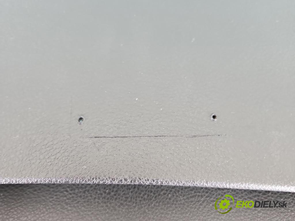 Subaru Impreza III GH 2007-2012 1.5 boxer 107 HP manual 79 kW 1498 cm3 5- kokpit,pristrojová doska rozdeľovacia