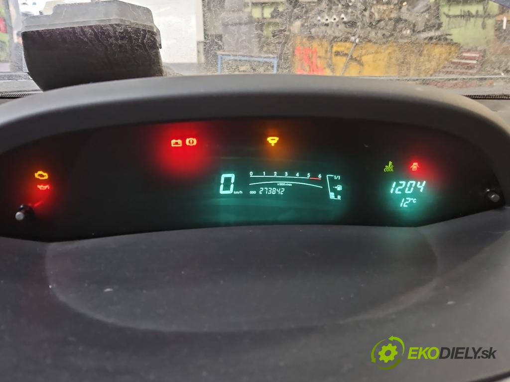 Toyota Yaris II 2005-2011 1.4 D4D 90 HP manual 66 kW 1364 cm3 5- prístrojovka/ budíky 83800-0D690-D (Prístrojové dosky, displeje)