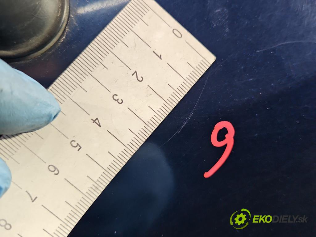 Toyota Yaris II 2005-2011 1.4 D4D 90 hp manual 66 kW 1364 cm3 5- zadní kufrové dveře  (Zadní kapoty)