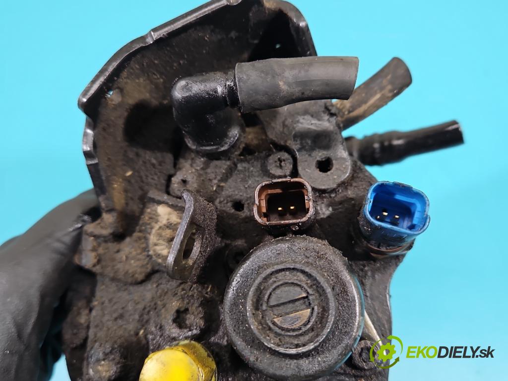 Ford Transit connect 1.8 TDCI 90 HP manual 66 kW 1753 cm3 5- čerpadlo vstrekovacia  (Vstrekovacie čerpadlo)