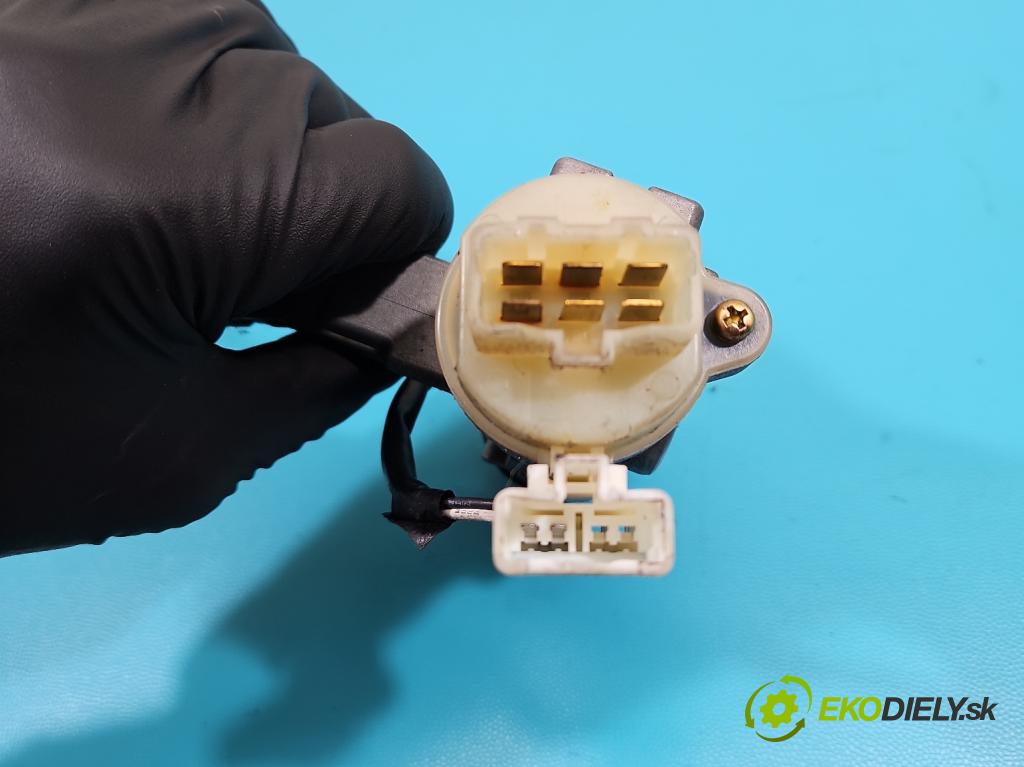 Hyundai Getz 1.1 12V 63 HP manual 46,4 kW 1086 cm3 3- Spínačka  (Spínacie skrinky a kľúče)