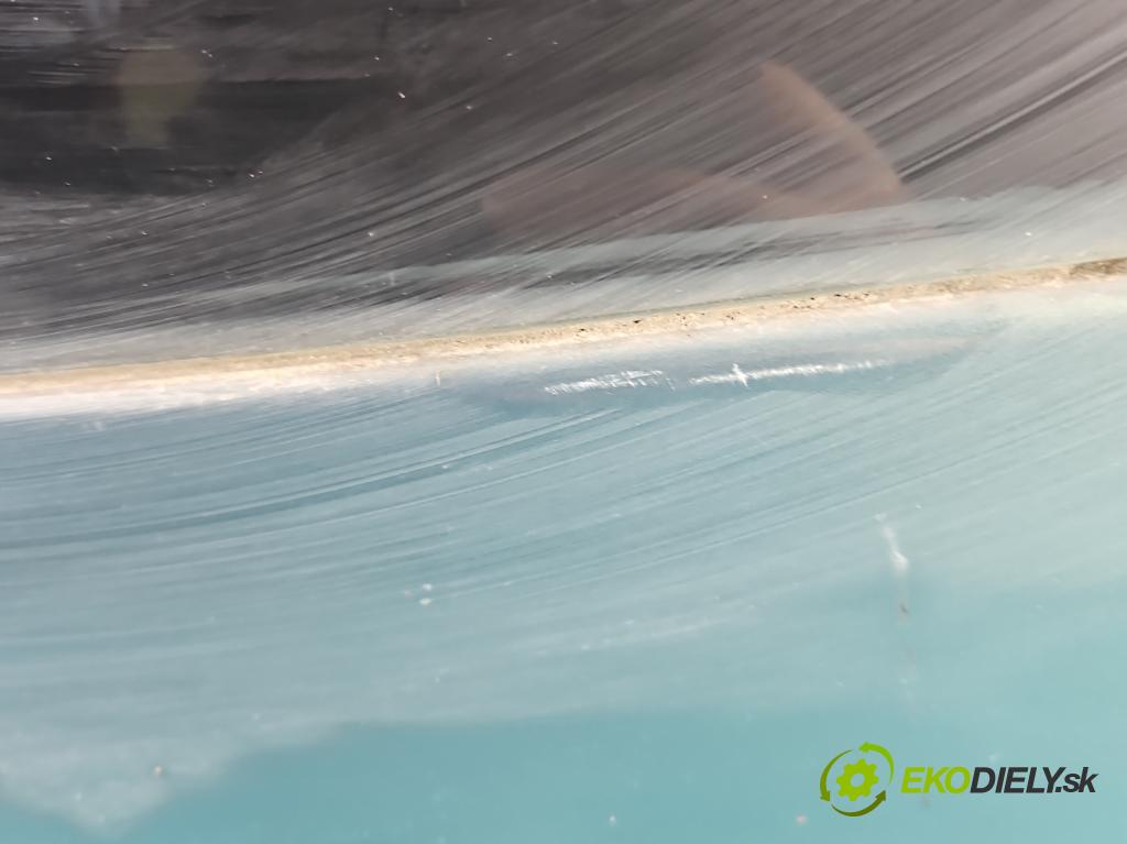 Opel Corsa C 2000-2006 1.0 12V 58 hp manual 43 kW 973 cm3 5- zadní kufrové dveře  (Zadní kapoty)