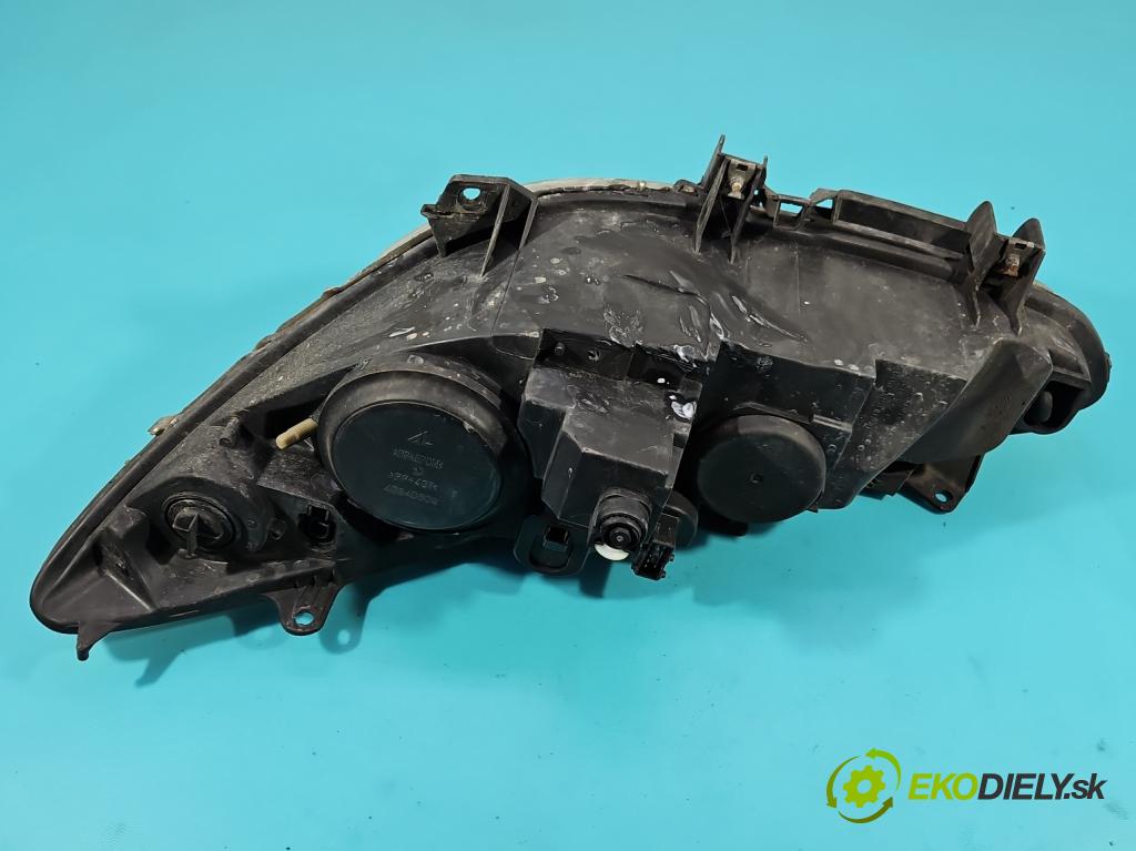 Peugeot 307 1.6 HDI 90 HP manual 66 kW 1560 cm3 5- Reflektor: pravý 9655764280 (Pravé)