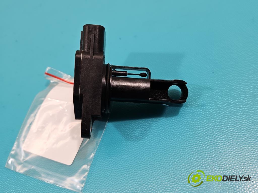 Toyota Yaris II 2005-2011 1.4 D4D 90 HP manual 66 kW 1364 cm3 5- průtokoměr: 22204-33010 (Váhy vzduchu)