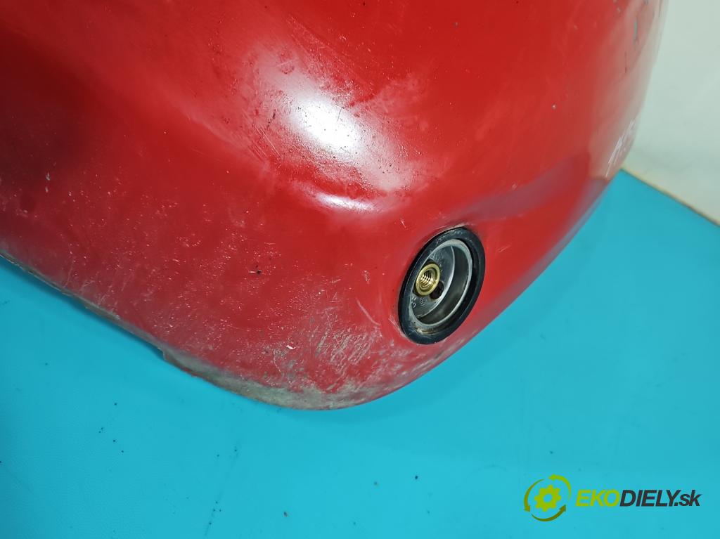 Nissan Micra K12 2003-2010 1.2 16V 65 hp manual 48 kW 1200 cm3 5- nárazník zadní  (Ostatné)