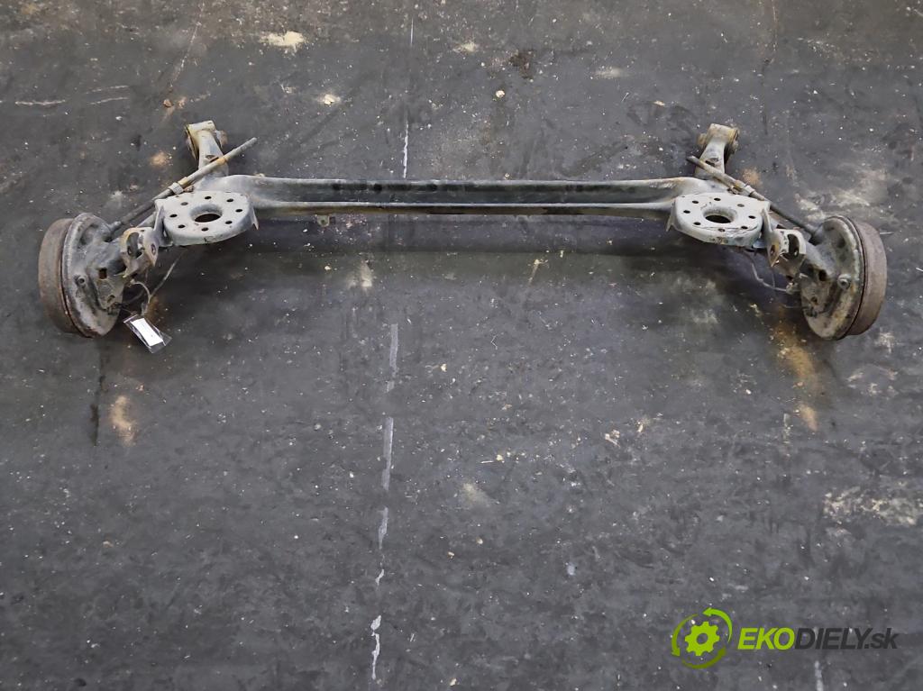 Toyota Yaris II 2005-2011 1.4 D4D 90 hp manual 66 kW 1364 cm3 5- zadní výztuha  (Výztuhy zadní)