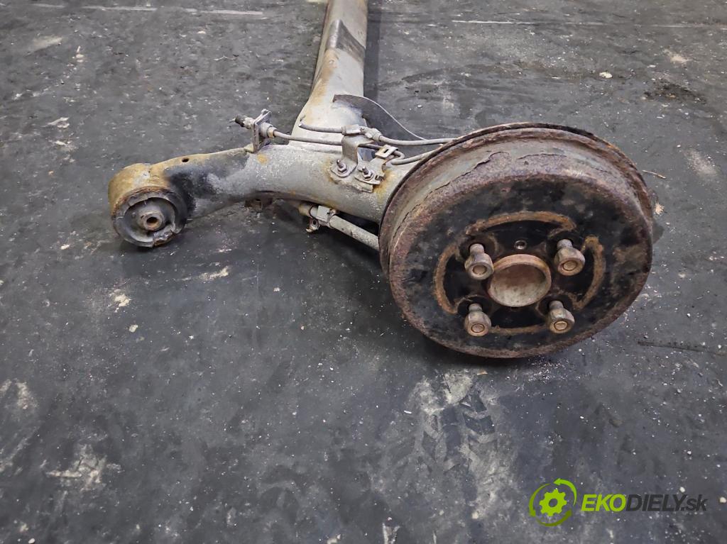 Toyota Yaris II 2005-2011 1.4 D4D 90 hp manual 66 kW 1364 cm3 5- zadní výztuha  (Výztuhy zadní)