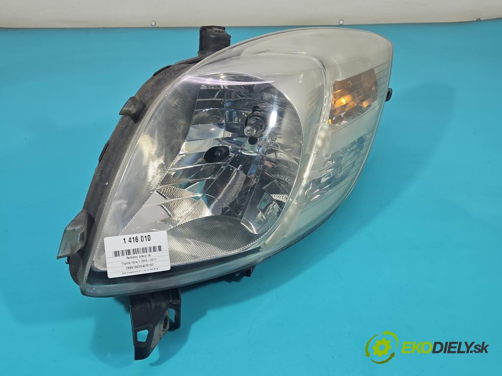 Toyota Yaris II 2005-2011 1.4 D4D 90 HP manual 66 kW 1364 cm3 5- Reflektor: pravý 89900736 (Pravé)