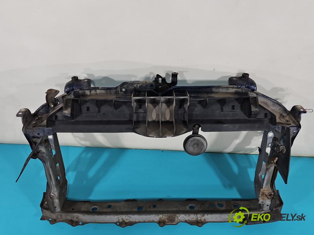 Toyota Yaris II 2005-2011 1.4 D4D 90 hp manual 66 kW 1364 cm3 5- stěna přední  (Výztuhy přední)