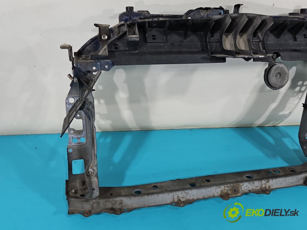 Toyota Yaris II 2005-2011 1.4 D4D 90 hp manual 66 kW 1364 cm3 5- stěna přední  (Výztuhy přední)