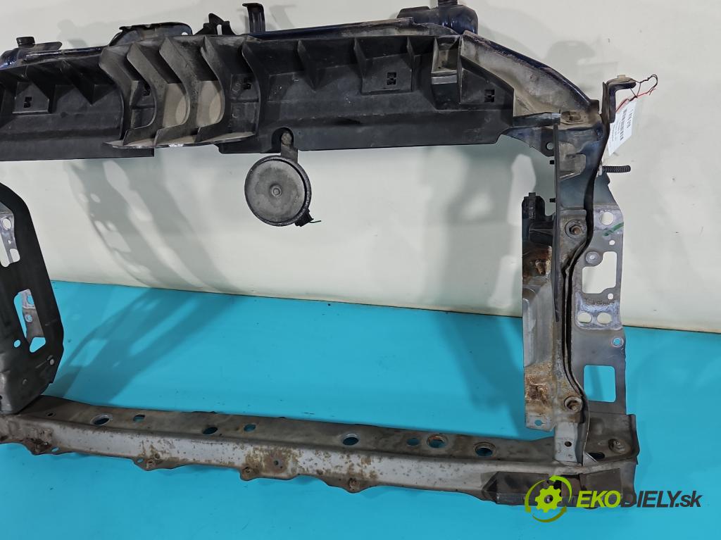 Toyota Yaris II 2005-2011 1.4 D4D 90 hp manual 66 kW 1364 cm3 5- stěna přední  (Výztuhy přední)