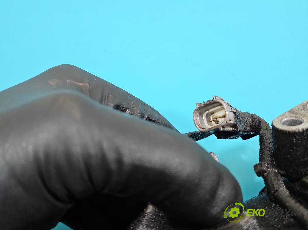 Toyota Yaris II 2005-2011 1.4 D4D 90 HP manual 66 kW 1364 cm3 5- Kompresor: klimatizácie GE447220-9739 (Kompresory klimatizácie)