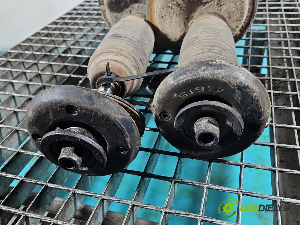 Peugeot 307 1.6 HDI 90 hp manual 66 kW 1560 cm3 5- tlumič přední komplet