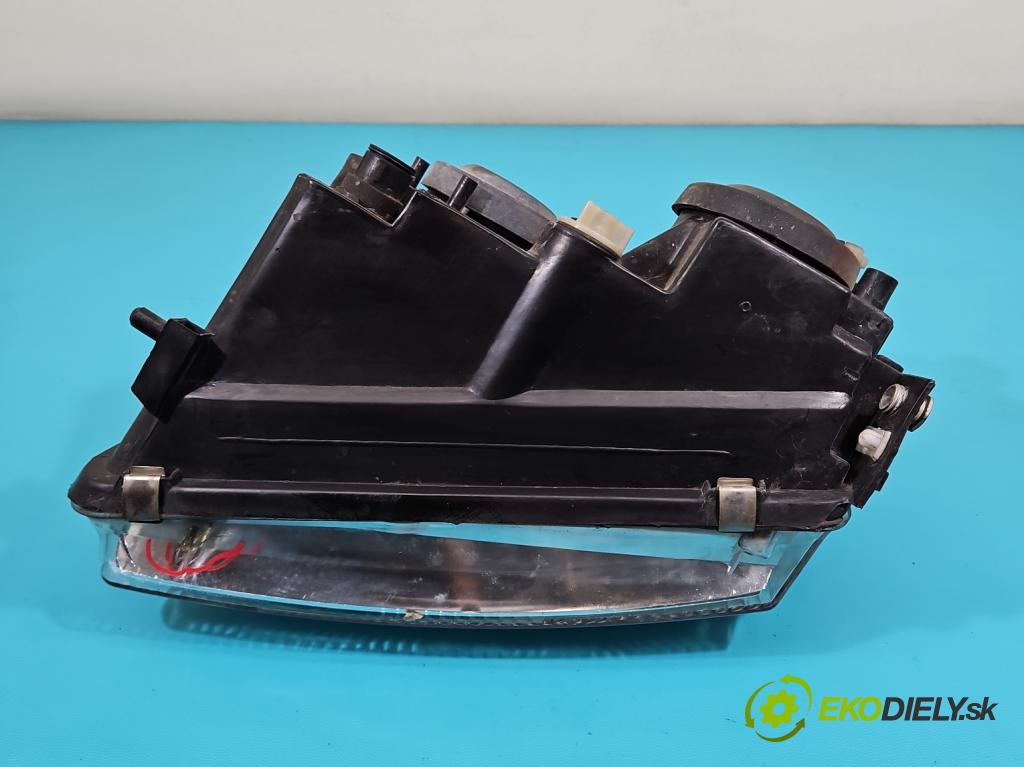 Vw Passat B5 1995-2005 1.9 TDI 110 HP manual 81 kW 1896 cm3 5- Reflektor: pravý  (Pravé)