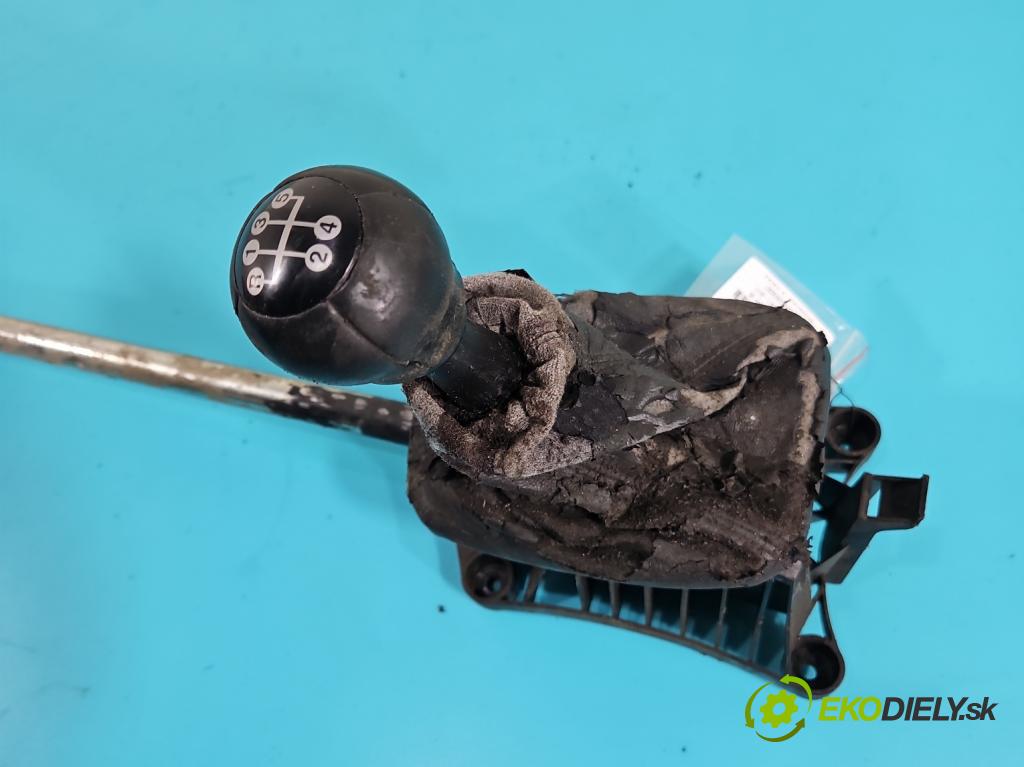 Opel Combo C 2001-2011 1.7 DTI 75 HP manual 55 kW 1686 cm3 4- Páka: Změny: stupeň,rýchlosť  (Rýchlostná páka (kulisa))