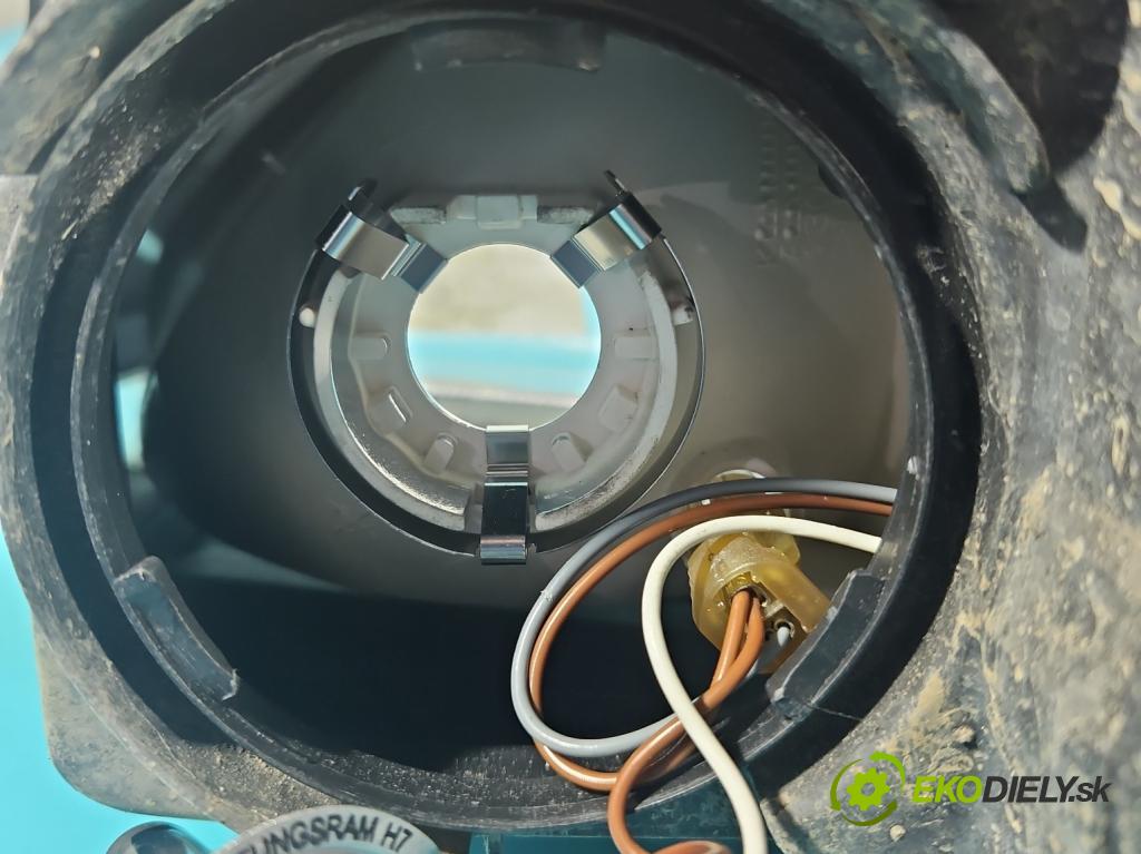 Opel Combo C 2001-2011 1.7 CDTI 101 HP manual 74 kW 1686 cm3 5- Reflektor: pravý 0301172208 (Pravé)