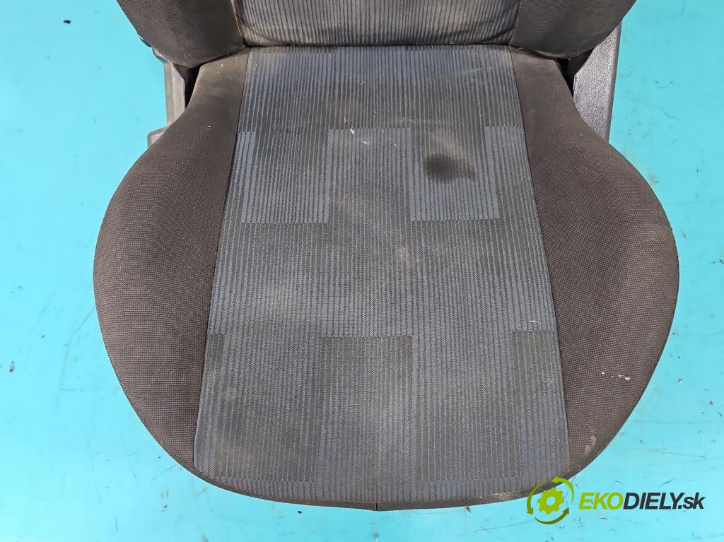 Ford Fiesta Mk6 2002-2008 1.4 TDCI 68 HP manual 50 kW 1399 cm3 5- Sedačka ľavý  (Sedačky, sedadlá)