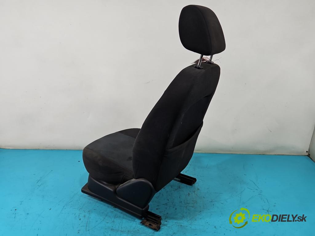 Ford Fiesta Mk6 2002-2008 1.4 TDCI 68 HP manual 50 kW 1399 cm3 5- Sedačka ľavý  (Sedačky, sedadlá)