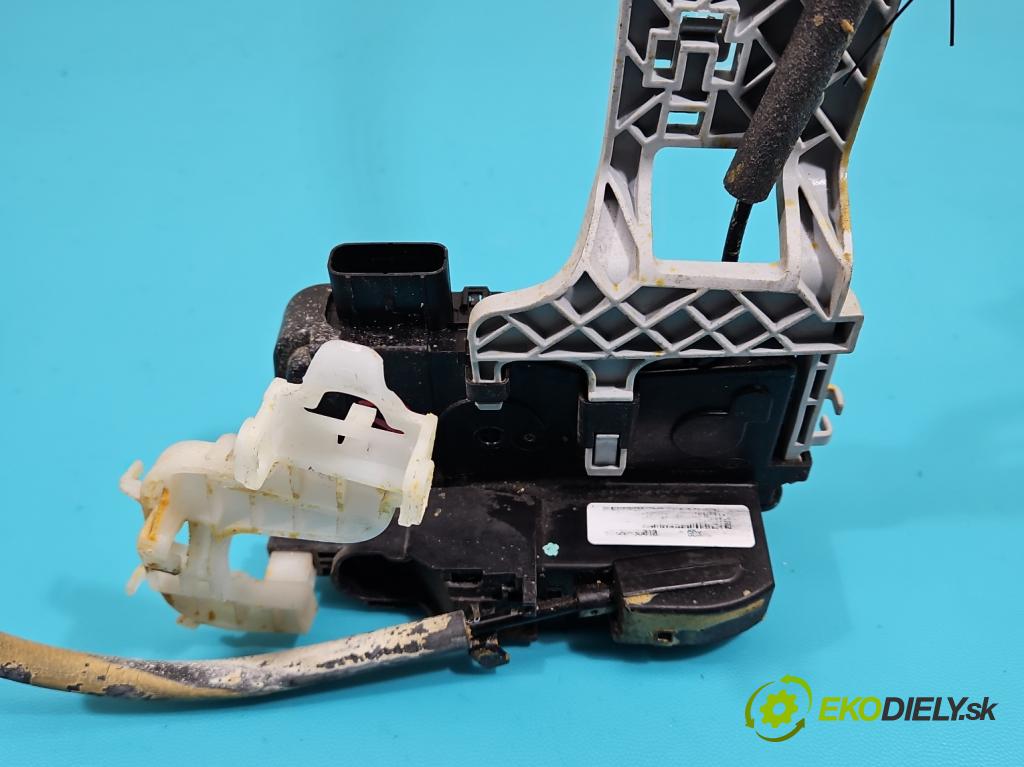Kia Sportage III 2010-2015 2.0 CRDI 184 hp automatic 135 kW 1998 cm3 5- zámek přední pravý