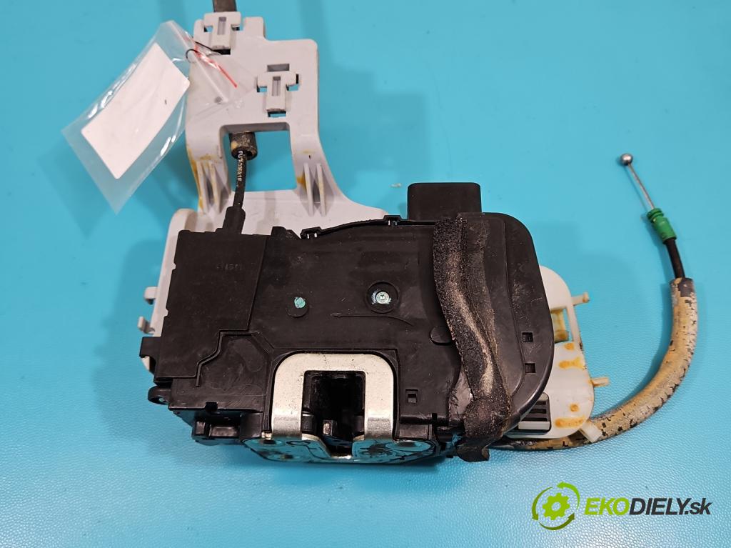 Kia Sportage III 2010-2015 2.0 CRDI 184 hp automatic 135 kW 1998 cm3 5- zámek přední pravý