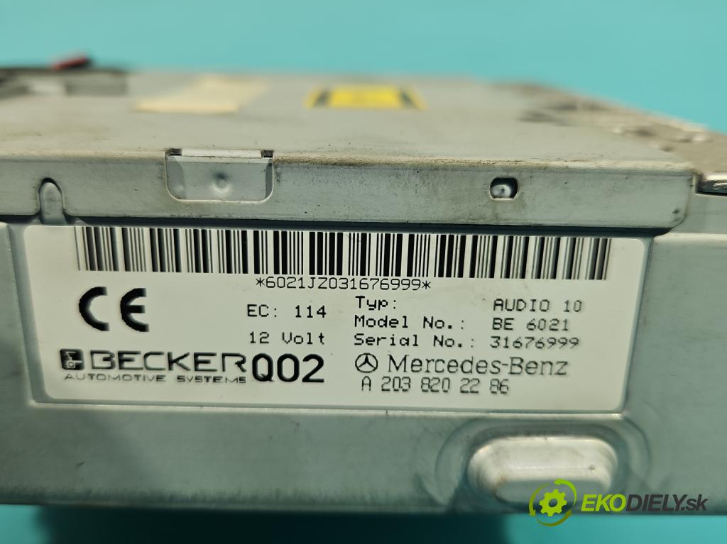 Mercedes C W203 2000-2007 1.8 kompresor 143 HP automatic 105 kW 1796 cm3 4- Radio originál A2038202286