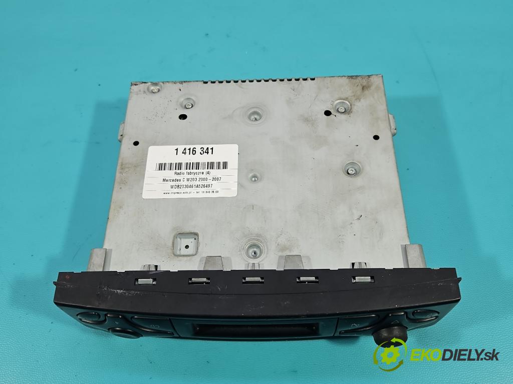 Mercedes C W203 2000-2007 1.8 kompresor 143 HP automatic 105 kW 1796 cm3 4- Radio originál A2038202286