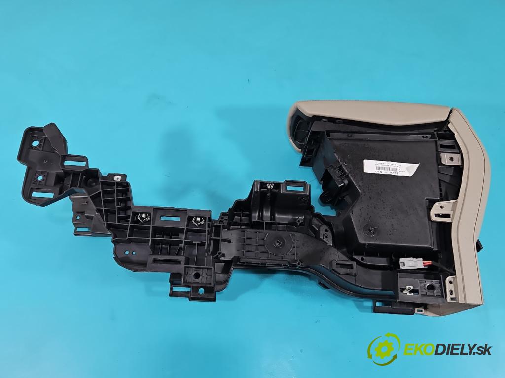 Ford Escape III 12-19 1.5 ECOBOOST: 182KM automatic 134 kW 1498 cm3 5- operadlo FC102357535 (Lakťové opierky)