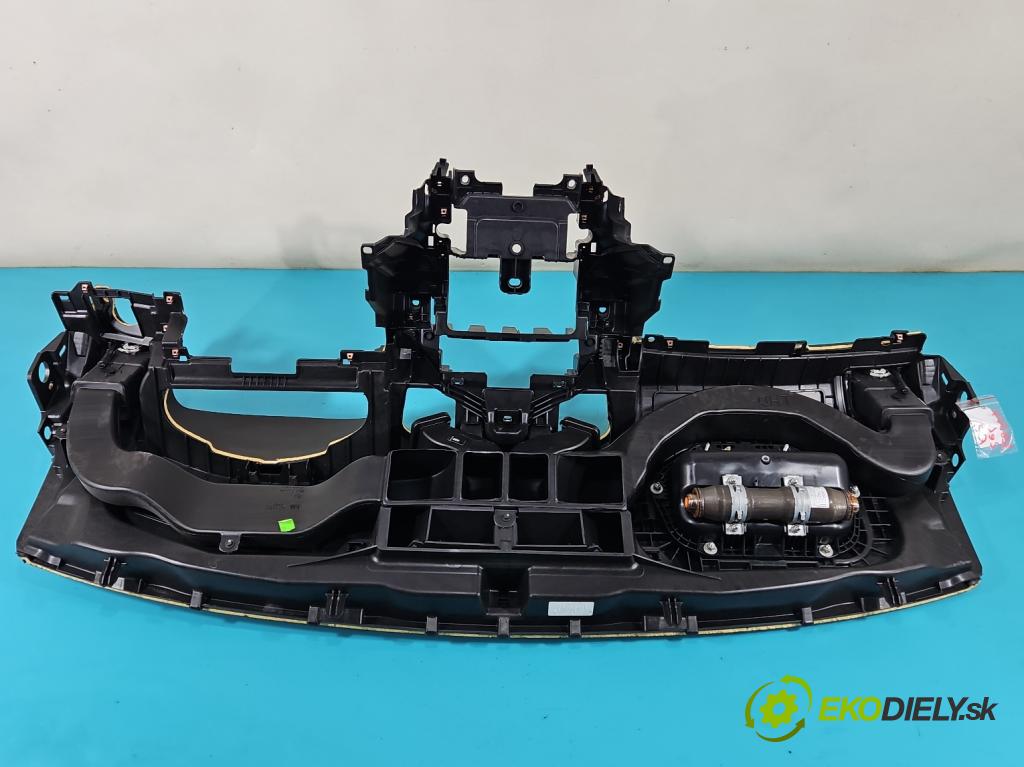 Opel Insignia A 2008-2017 2.0 CDTI 131 HP automatic 96 kW 1956 cm3 5- kokpit,pristrojová doska rozdeľovacia