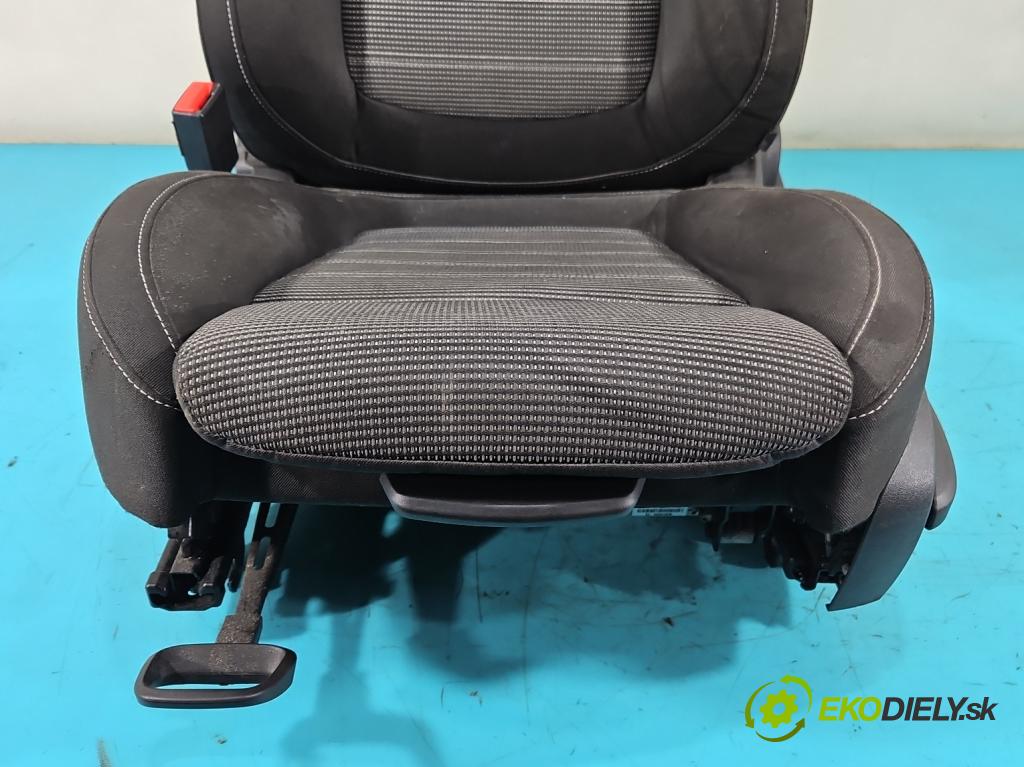 Opel Insignia A 2008-2017 2.0 CDTI 131 HP automatic 96 kW 1956 cm3 5- Sedačka ľavý  (Sedačky, sedadlá)