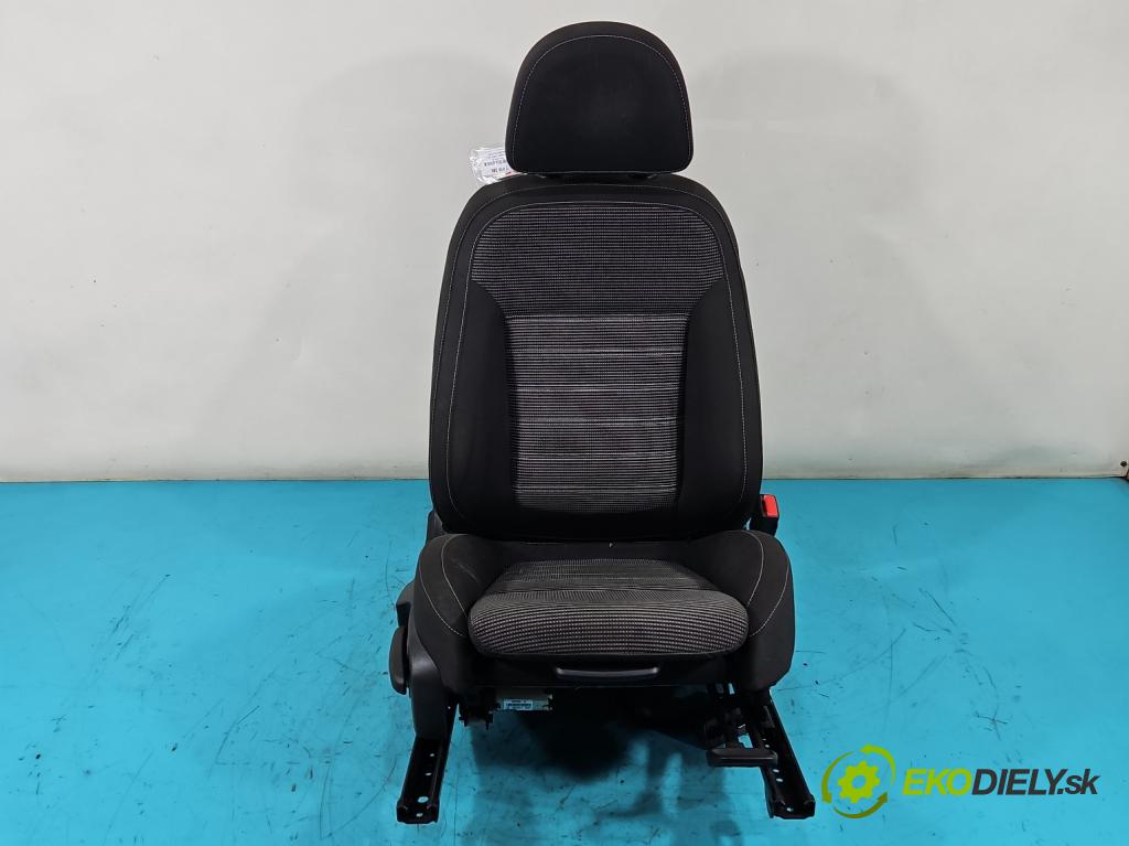 Opel Insignia A 2008-2017 2.0 CDTI 131 HP automatic 96 kW 1956 cm3 5- Sedačka pravý  (Sedačky, sedadlá)