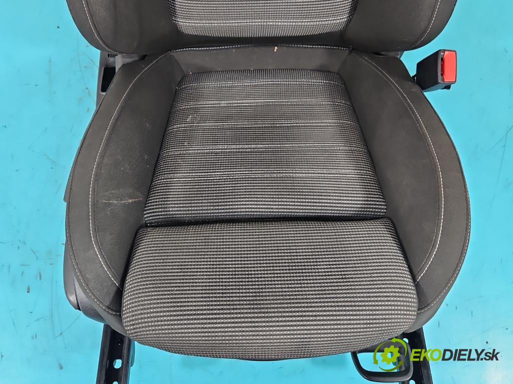 Opel Insignia A 2008-2017 2.0 CDTI 131 HP automatic 96 kW 1956 cm3 5- Sedačka pravý  (Sedačky, sedadlá)