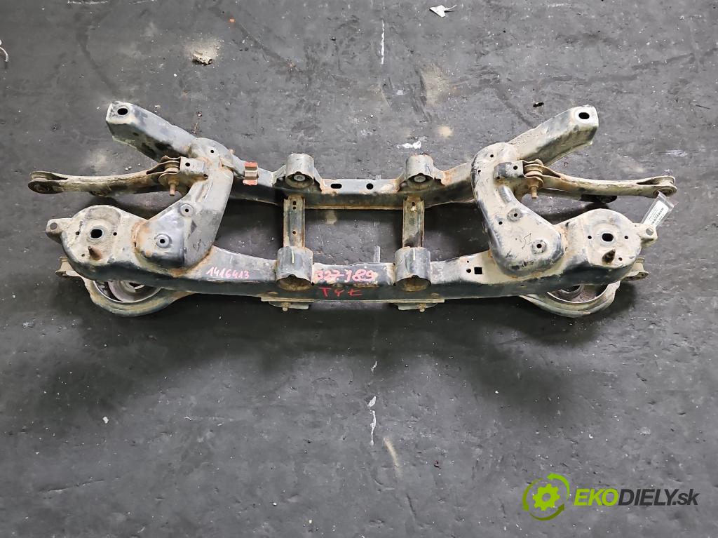 Ford Escape III 12-19 1.5 ECOBOOST: 182KM automatic 134 kW 1498 cm3 5- zadní výztuha  (Výztuhy zadní)