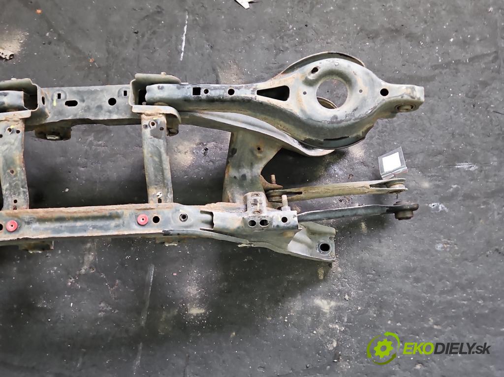 Ford Escape III 12-19 1.5 ECOBOOST: 182KM automatic 134 kW 1498 cm3 5- zadní výztuha  (Výztuhy zadní)