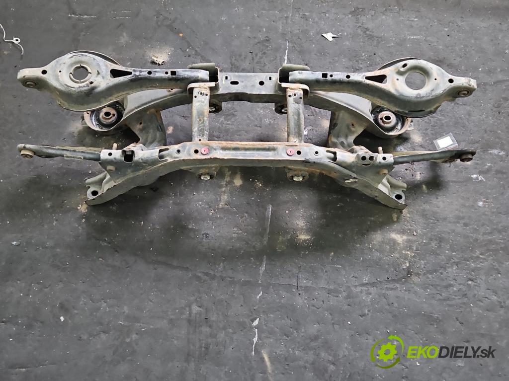 Ford Escape III 12-19 1.5 ECOBOOST: 182KM automatic 134 kW 1498 cm3 5- zadní výztuha  (Výztuhy zadní)