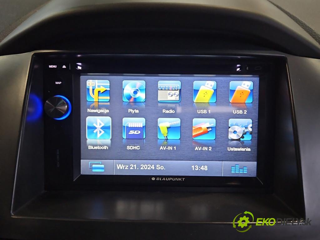 Hyundai Ix35 2.0 16V 163 HP automatic 120 kW 1998 cm3 5- Radio BLAUPUNKT NEW YORK 800