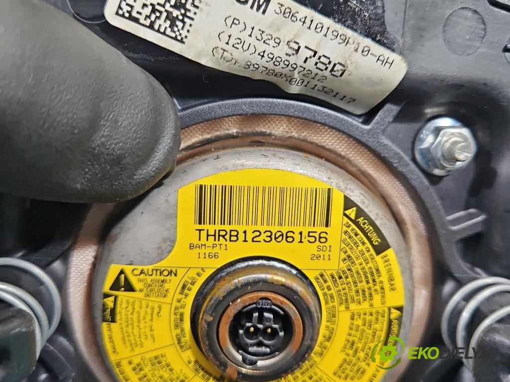 Opel Astra IV 2009-2015 1.7 CDTI 125 HP manual 92 kW 1686 cm3 5- airbag vzduch: Řidiči: 13299780 (Airbagy)