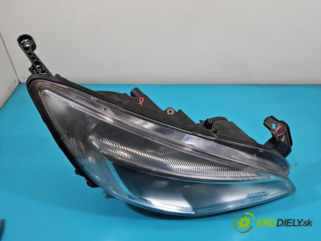 Opel Astra IV 2009-2015 1.7 CDTI 125 HP manual 92 kW 1686 cm3 5- Reflektor: pravý 13253647 (Pravé)