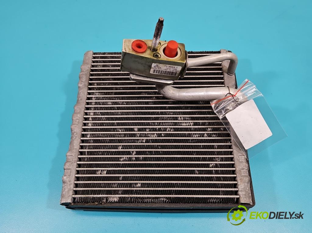 Opel Astra IV 2009-2015 1.7 CDTI 125 hp manual 92 kW 1686 cm3 5- radiátor R7593003 (Radiátory topení)